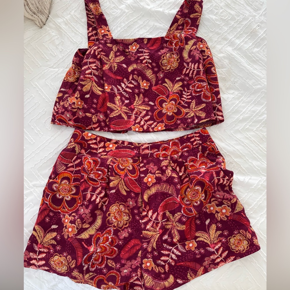 Summer Set - Picture 2 of 6